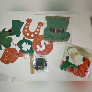 St. Patrick's Day Party Decoration Set. St. Patrick's Balloons, Cupcake Toppers.